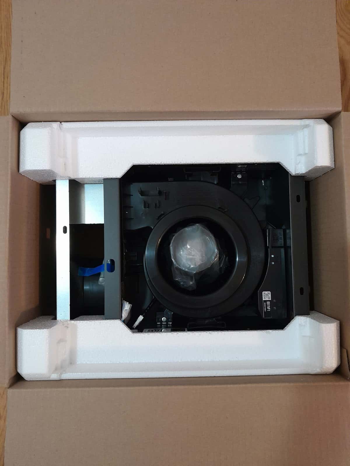 unboxing panasonic whisperfit